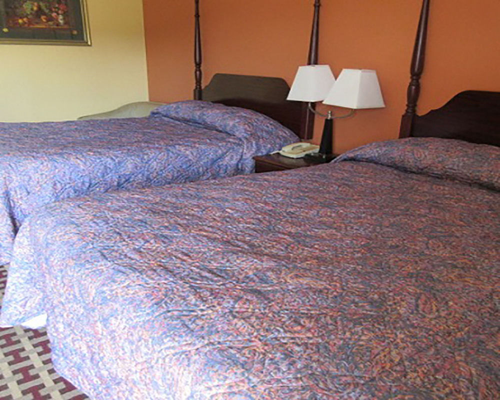 Milan Inn & Suites Bagian luar foto