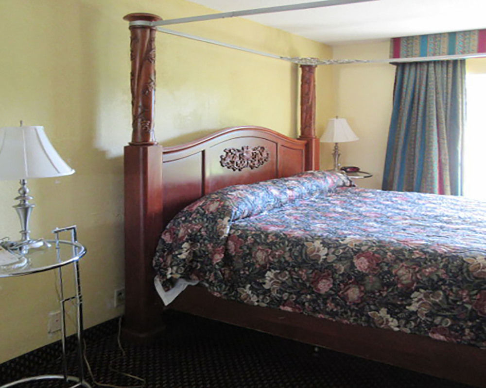 Milan Inn & Suites Bagian luar foto