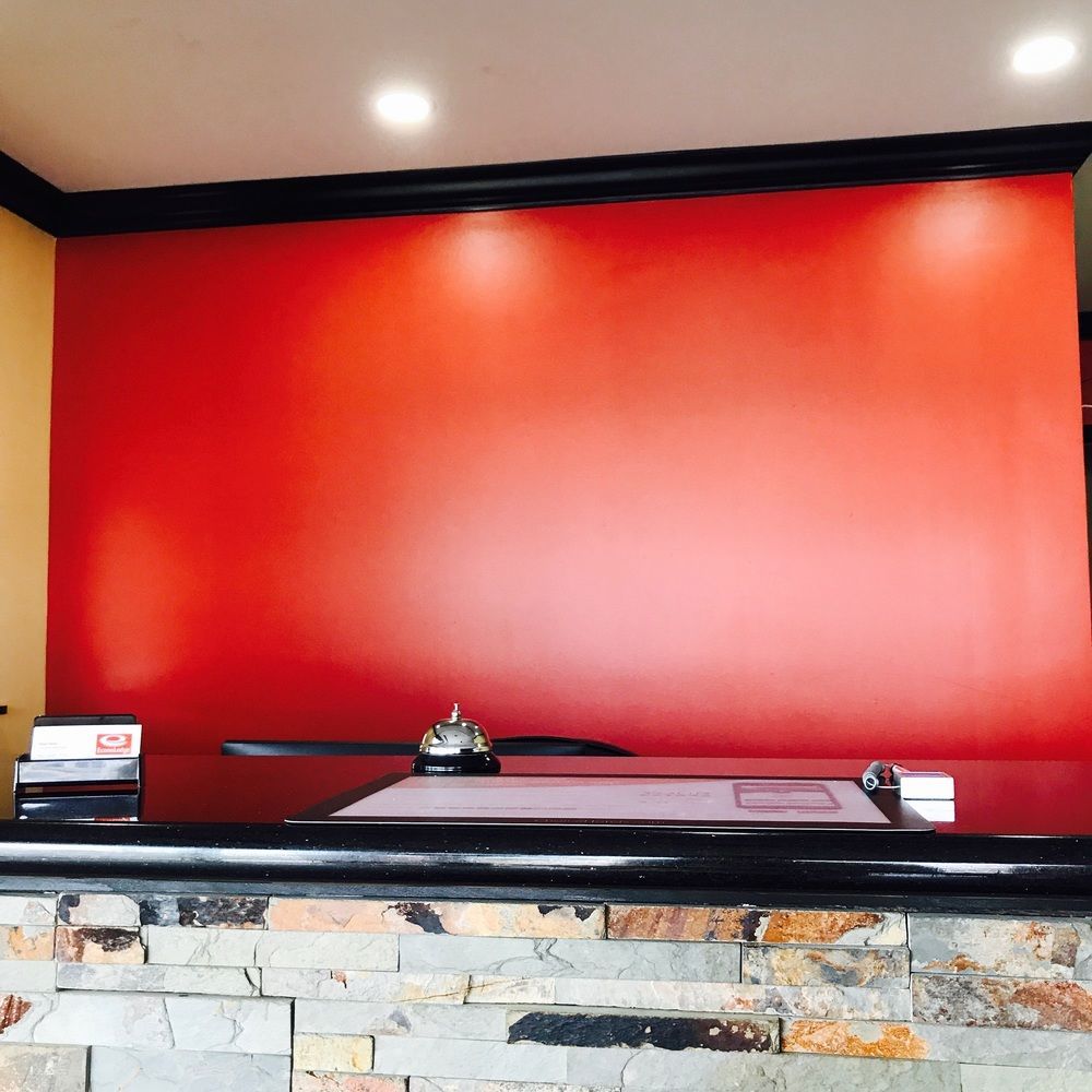 Milan Inn & Suites Bagian luar foto