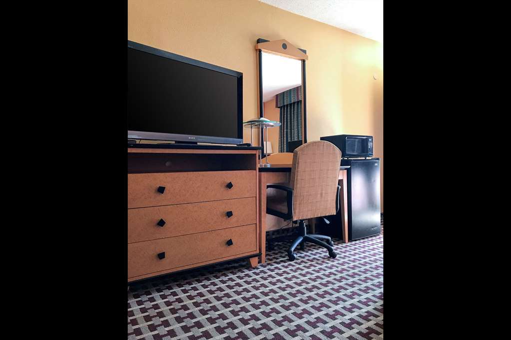 Milan Inn & Suites Ruang foto