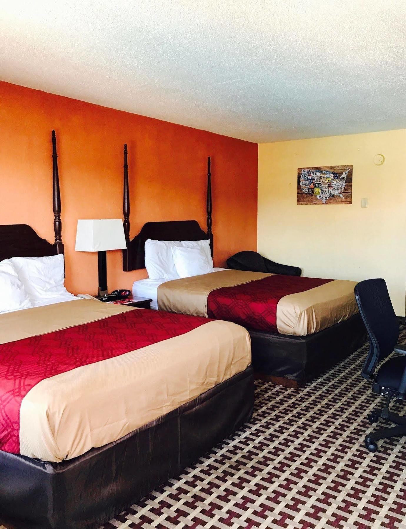 Milan Inn & Suites Bagian luar foto