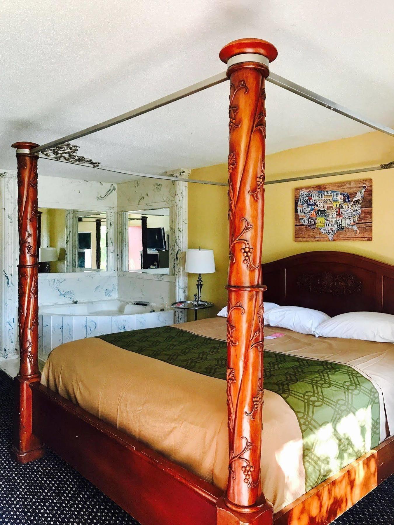Milan Inn & Suites Bagian luar foto